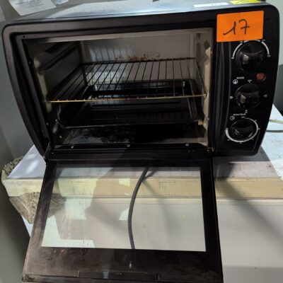 Mini four de marque Monoprix modèle KR-63-19, puissance max 250 °C. 38 x 42 x 33 cm