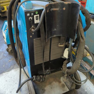 Poste à souder de marque SAF modèle Safmig 480 tri