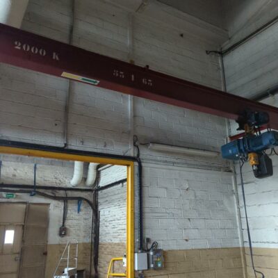 Palan de marque Demag. Charge 2000 kg