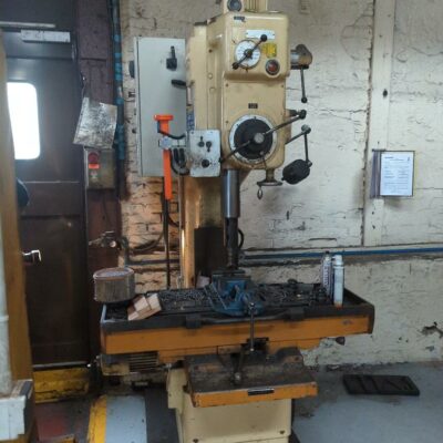 Perceuse colonne de marque GSP type 205. (bât 30)