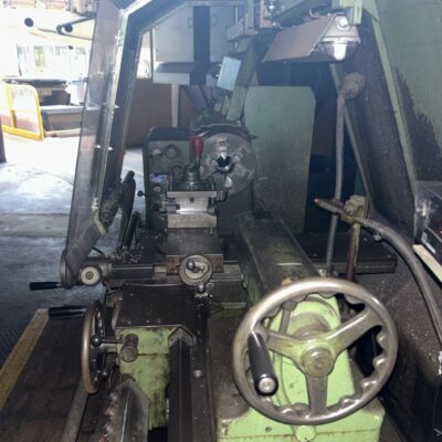 Tour parallèle classique et à commande numérique