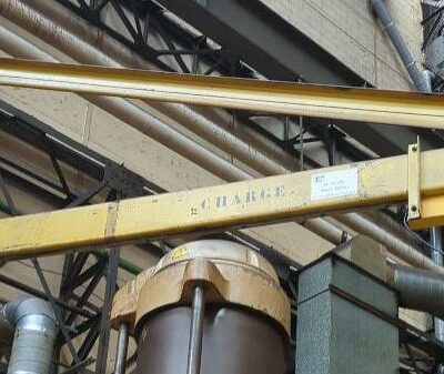 Palan électrique de marque Demag. Charge 1000 kg