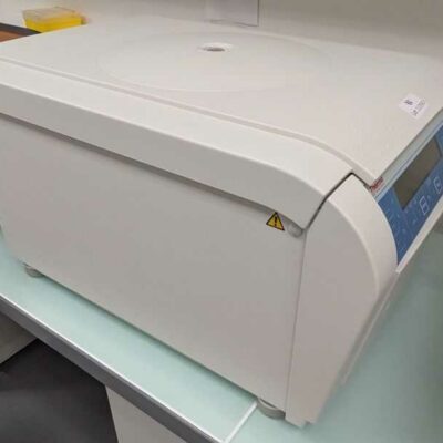 Multifuge de marque THERMO modèle X1. Localisation : 1L24B