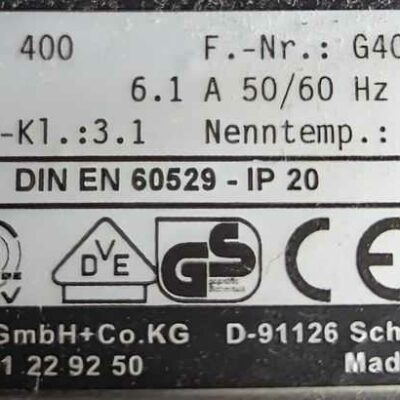 Etuve de marque MEMMERT modèle UFE400. Localisation : 1L24A