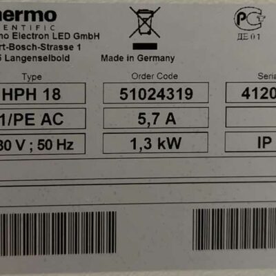 Hotte Heraguard HPH18 de marque THERMO. 194 x  190 x 80 cm. Localisation : 1L12