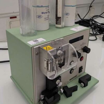 Etireuse micro pipette PC-100 PULLER de marque NARISHIGE avec accessoires. Localisation : 1L11