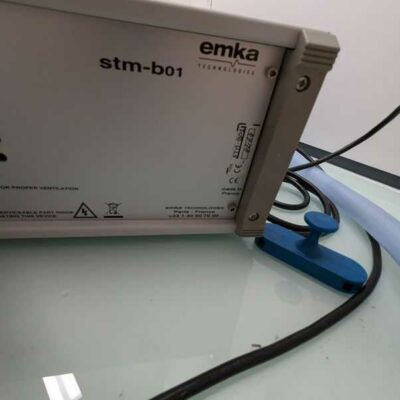 Moniteur de marque EMKA modèle STM-B01. Localisation : 1L11