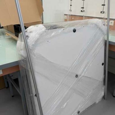 Plateforme UV T-MAZE (démontée). Localisation : 1L4