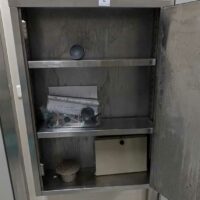 Armoire murale en inox à 1 porte. 106 x 75 x 22 cm. Localisation : 1A – Image 3