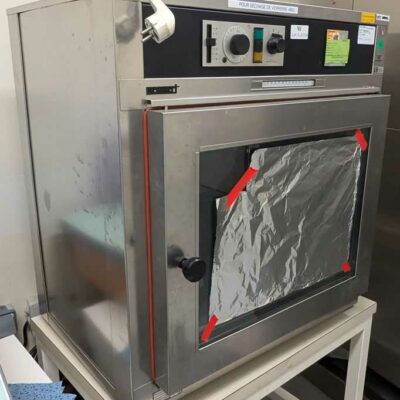 Etuve U40 ms de marque MEMMERT. Localisation : 1L17
