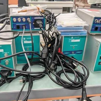 2 kits Servo control comprenant chacun PS200-S et PM4. Localisation : 1L11