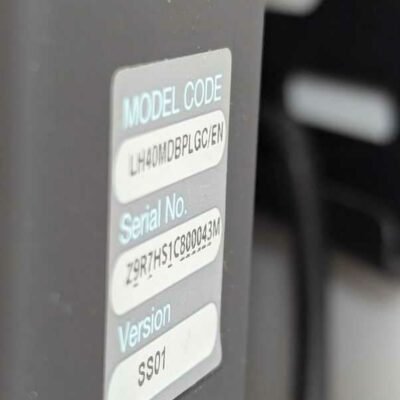 Moniteur 40 pouces de marque SAMSUNG modèle LH40MGQLBC/EN. Localisation : Canada rdc haut (1L2)