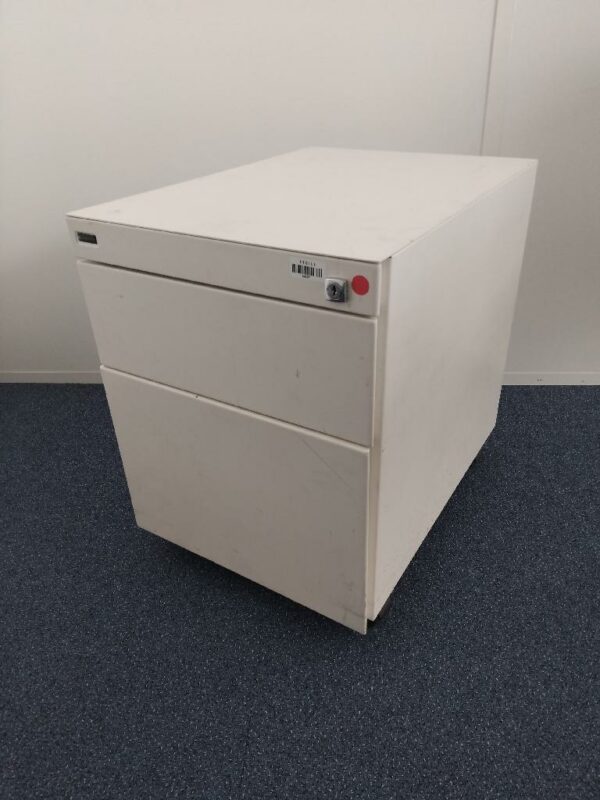 Caisson métallique blanc sur roulettes à deux tiroirs de marque Magencia. Dimensions:  52x42x60 cm. 4 unités vendues avec faculté de réunion. Localisation : Tour Coeur Défense A 100 esplanade Du Général de Gaulle 92400 Courbevoie