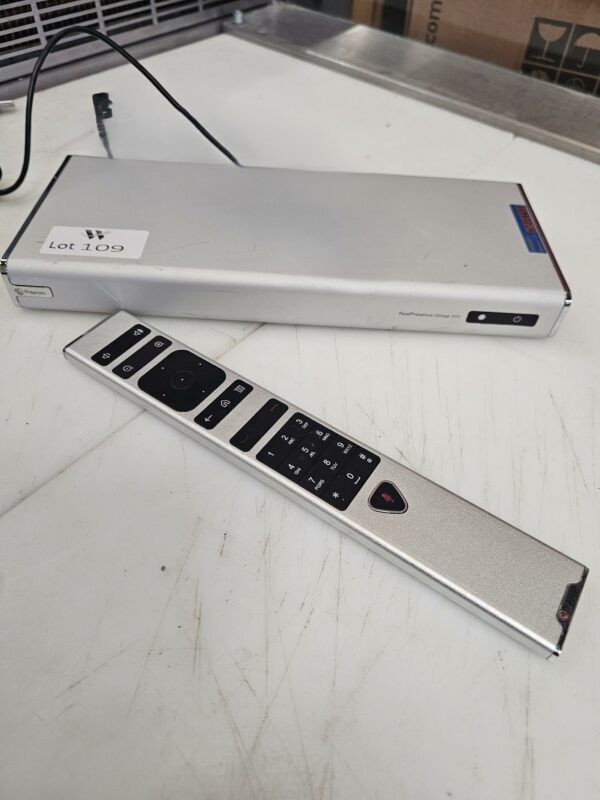Hub/mini PC de marque Polycom modèle Group310 ou Group500, vendu sans caméra. 24 unités. Vendu à l'unité avec faculté de réunion. Localisation : 10 rue du Ballon 93160 Noisy le Grand