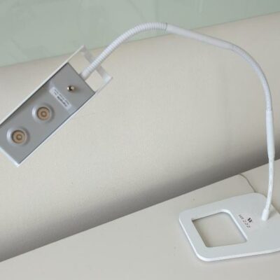 Lampe de table de marque Manade design Philippe Michel à led. (Vasco). 5 unités. Vendu à l’unité avec faculté de réunion