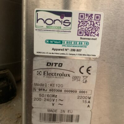 Cutter mélangeur de marque Dito Sama Electrolux modèle KE120. Localisation : 8 av. de Lunca – 78180 Montigny-le-Bretonneux.