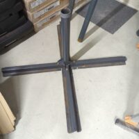 Parasol à manivelle. Hauteur 250 cm. 2 unités. Vendu à l'unité avec faculté de réunion. ssol – Image 3
