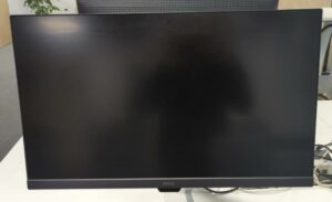 Ecran 27 pouces de marque Benq modèle PD2700U. Sans pied, sans bras. 50 unités. Vendu à l'unité avec faculté de réunion. (18 rdc + 20 au 1er + 12 au 2ème)