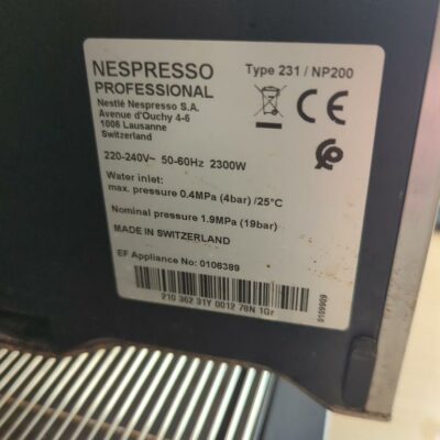 Machine à café professionnelle Nespresso 2 bec modèle 231/np200
unités : 1
Rdc haut