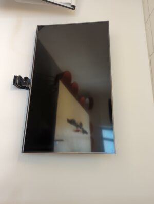 Téléviseur 75 pouces de marque TCL modèle 75EP663, avec attache murale 
unités : 1 
 rdc