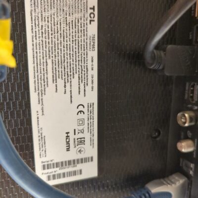 Téléviseur 75 pouces de marque TCL modèle 75EP663, avec attache murale 
unités : 1 
 rdc