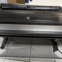Traceur de marque HP modèle DesignJet Z9*dr V-Trimmer X9024A, sur roulettes. Localisation : 1er – Image 2