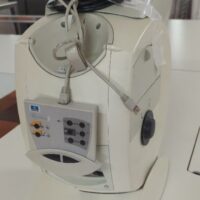 Appareil de contrôle de vision ou visio test de marque Essilor modèle Vision tester 5500P. Localisation : 5 avenue Kleber - 75116 Paris – Image 3