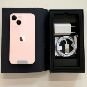 Apple iPhone 13 Mini, 128 GB, dans sa boîte, chargeur inclus.
7 Unités, vendu avec faculté de réunion.
(6 unités en coloris "Rose" et 1 en "Bleu pacifique")