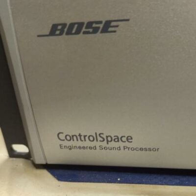 Processeur audio numérique de marque Bose modèle ControlSpace ESP-88C. Localisation : 10 rue du Ballon – 93160 Noisy-le-Grand