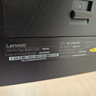 Ecran d’ordianateur de marque Lenovo ThinkCenter Tiny-in-One 24” Monitor 1920*1080,ou P24Q.
47 unité avec pieds.
15 unites sans pieds