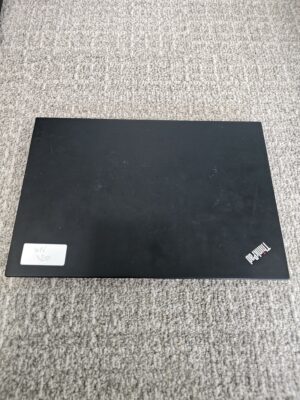PC portable de marque Lenovo ThinkPad X1 Carbon Gen4 i5-6200U 8G (Old)
Vendu non testé en l’état. 
12 unités vendues avec faculté de réunion.