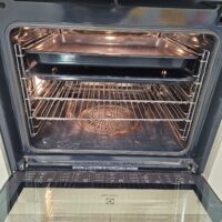 Four multifonction et vapeur de marque Electrolux. Localisation : 10 rue du Ballon - 93160 Noisy-le-Grand – Image 2