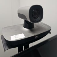 Moniteur de marque Samsung modele DB48E ,48 pouces,  vendu avec son pied sur roulettes et une caméra video de marque Huawei modèle. – Image 4