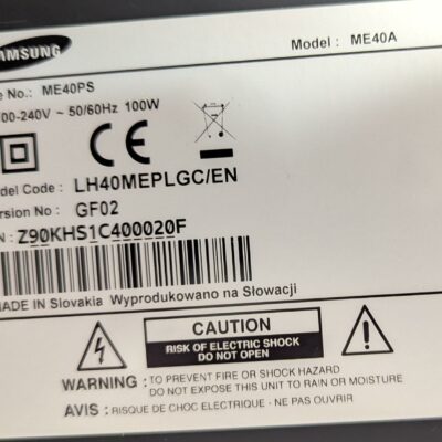 Moniteur 40 pouces de marque Samsung modèle LH40MEPLGC ou LH40DCEPLGC. Sans pied ni attache murale. 25 unités. Vendu à l’unité avec faculté de réunion. Localisation : 5 avenue Kleber – 75116 Paris