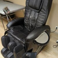 Fauteuil de massage de marque ECO-DE modèle 762i. (dossier abîmé, fonctionnel). (SS bat A salle Zen) – Image 2