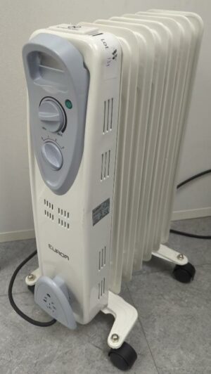 Radiateur bain d'huile sur roulettes de marque Eurom modèle Rad1500, 1500 watts. 4 unités. Vendu à l'unité avec faculté de réunion. (RDC bat A réserve)