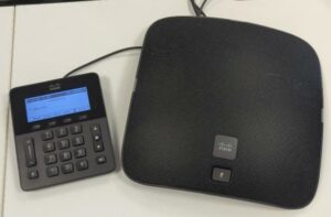 Visio conférence de marque Cisco modèle Cisco UC Phone CP-8831. 3 unités. Vendu à l'unité avec faculté de réunion. (1er bat A : 2 / RDC bat A : 1)