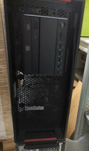 Station de travail de marque Lenovo modèle ThinkStation P700. 2 unités. Vendu à l'unité avec faculté de réunion. (ss bat A salle 3)