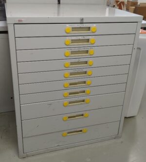 Armoire métallique à 10 tiroirs de marque Tiroclass. 103 x 85 x 62 cm. 2 unités. Vendu à l'unité avec faculté de réunion. (SS bat A)