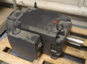 Moteur électrique Siemens (voir détails sur photos). (bat B)