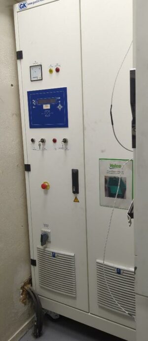 Alimentation réversible de marque Gustave Klein, 20 kW. 2 unités. Vendu à l'unité avec faculté de réunion. (cellule 18 Bat B)