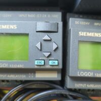 Mallette avec systèmes de micro automation de marque Siemens modèle Logo, voir détails sur photos. (bat B) – Image 4
