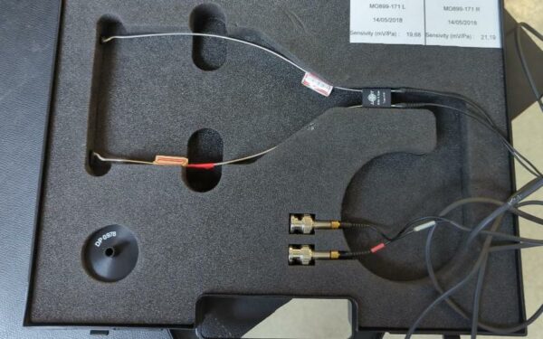 Microphone binaural type 4101. 2 unités. Vendu à l'unité avec faculté de réunion. (bat B)