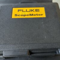 Oscilloscope de marque Fluke modèle 123 Scopemeter. (bat B) – Image 4