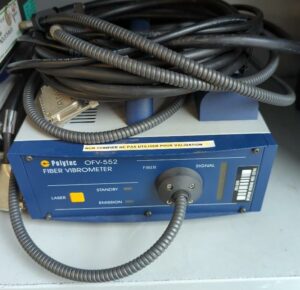 Vibromètre de marque Polytec modèle OFV-552. (bat B)